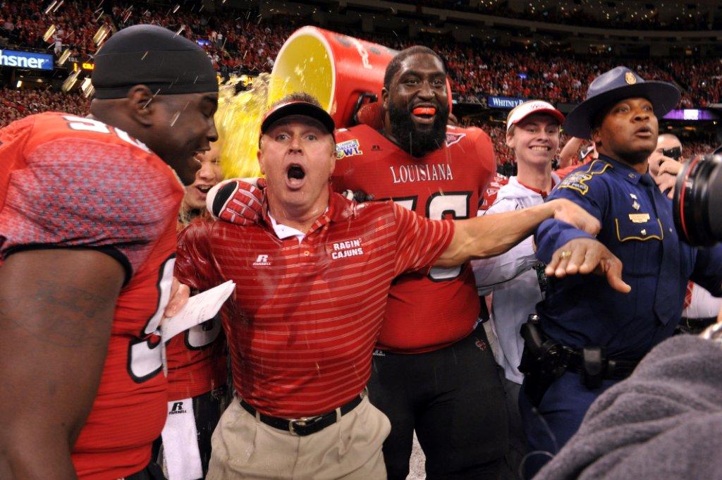 R+L Carriers New Orleans Bowl Gatorade Shower