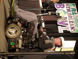 Steve Gleason Inspires New Orleans Bowl Players and Fans